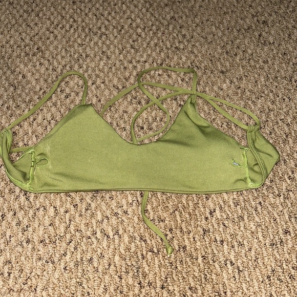 cute green bikini top - Picture 2 of 2